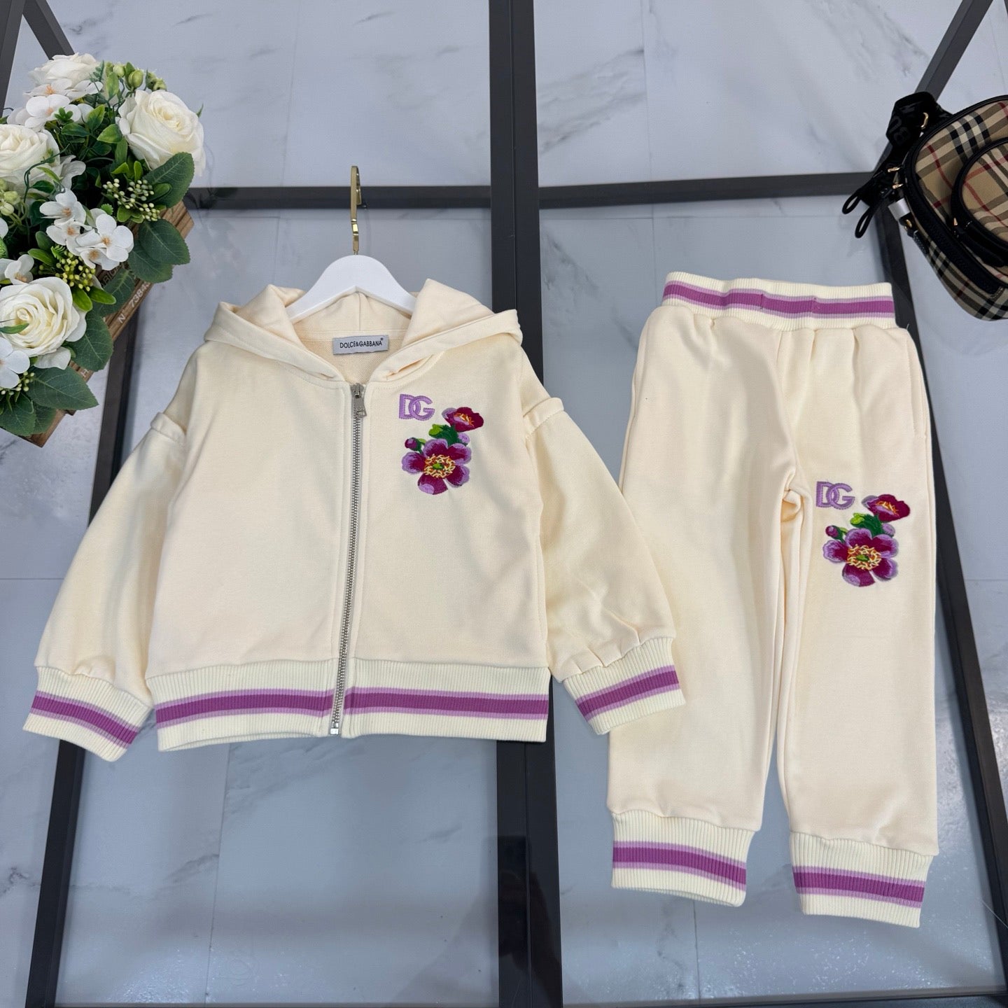 DG Cream Flower Set