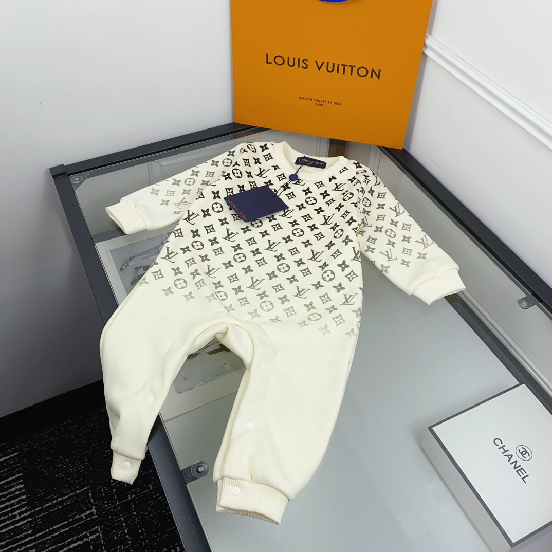 L White Monogram Print Set