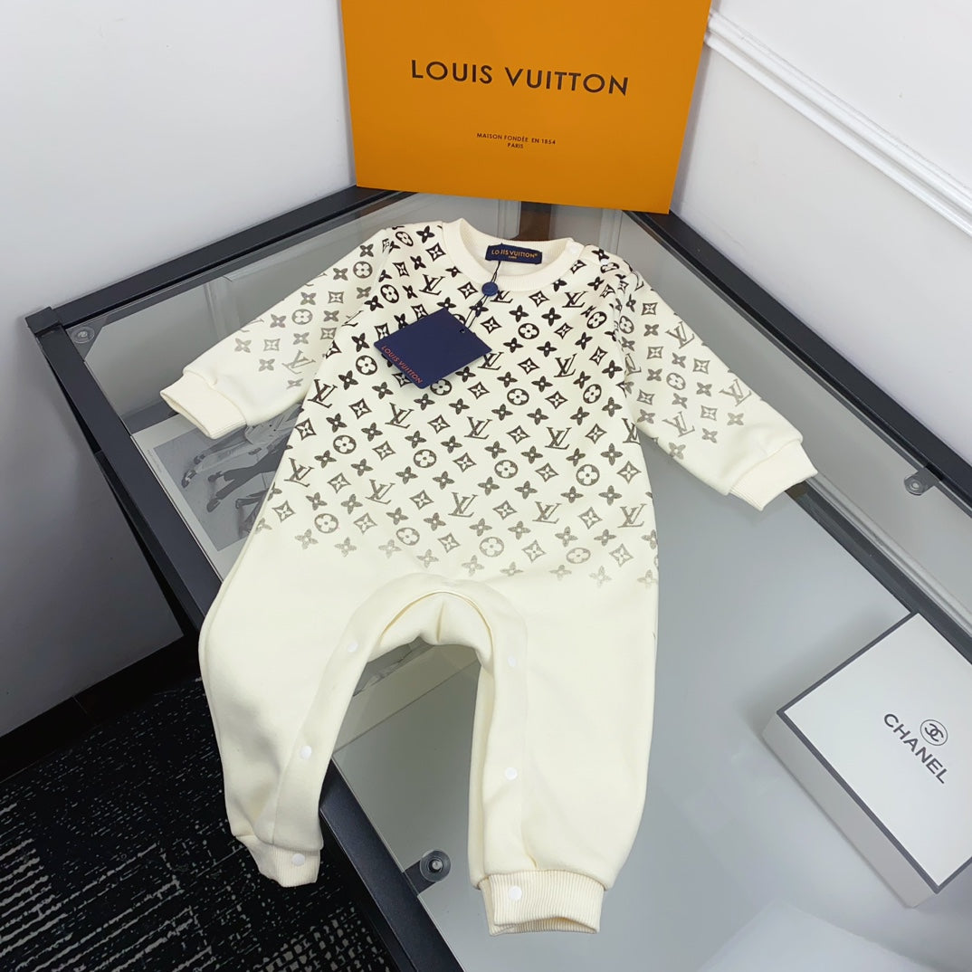 L White Monogram Print Set