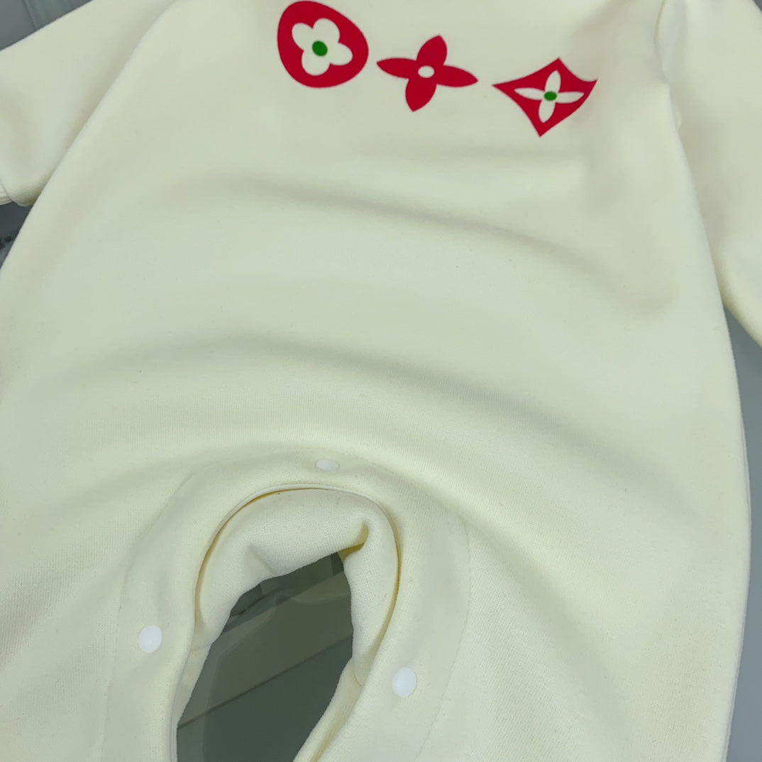 L White Monogram Print Set