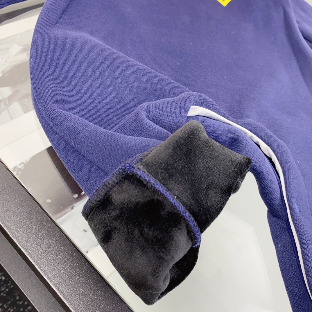 L Blue Monogram Print Set