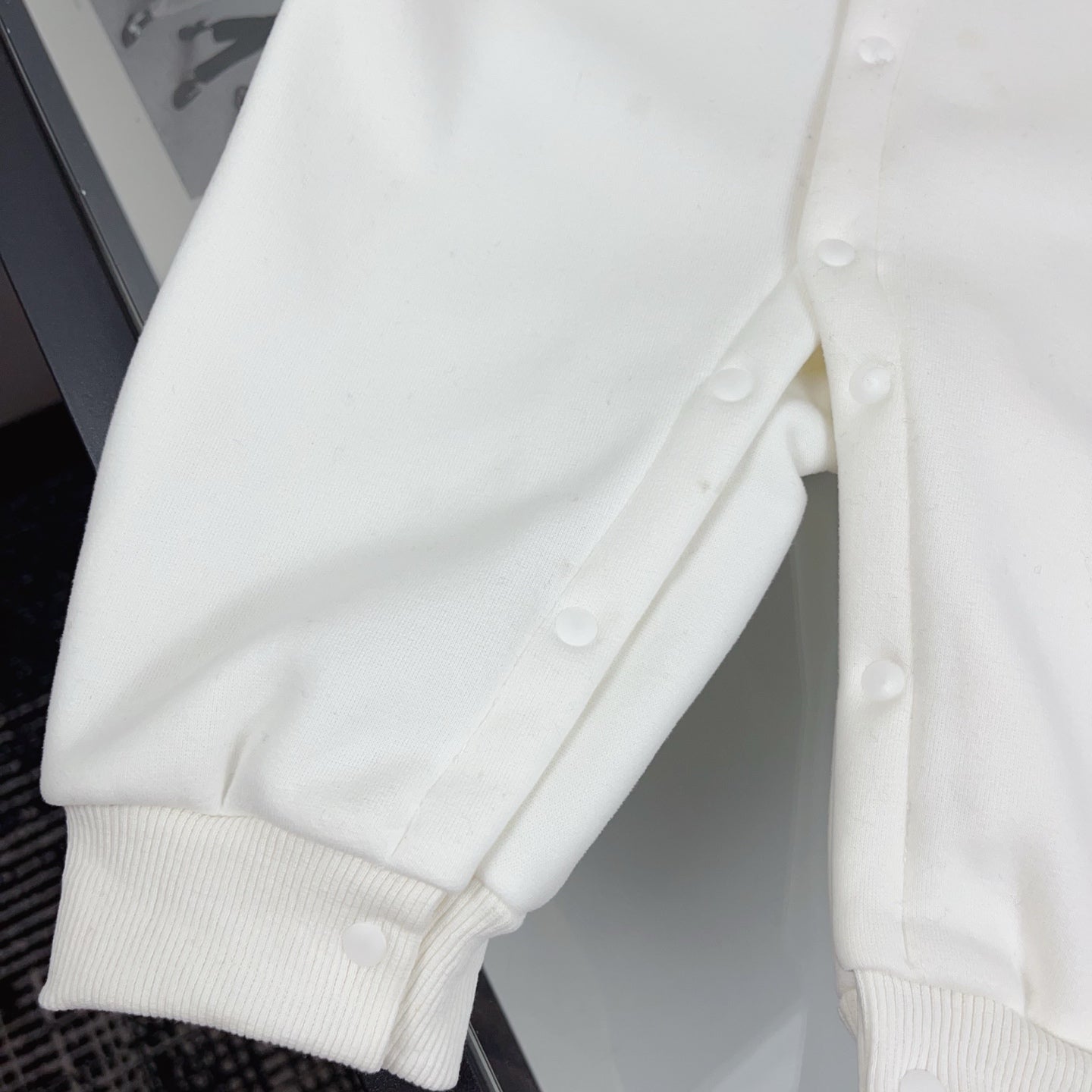 BR Monogram White Set