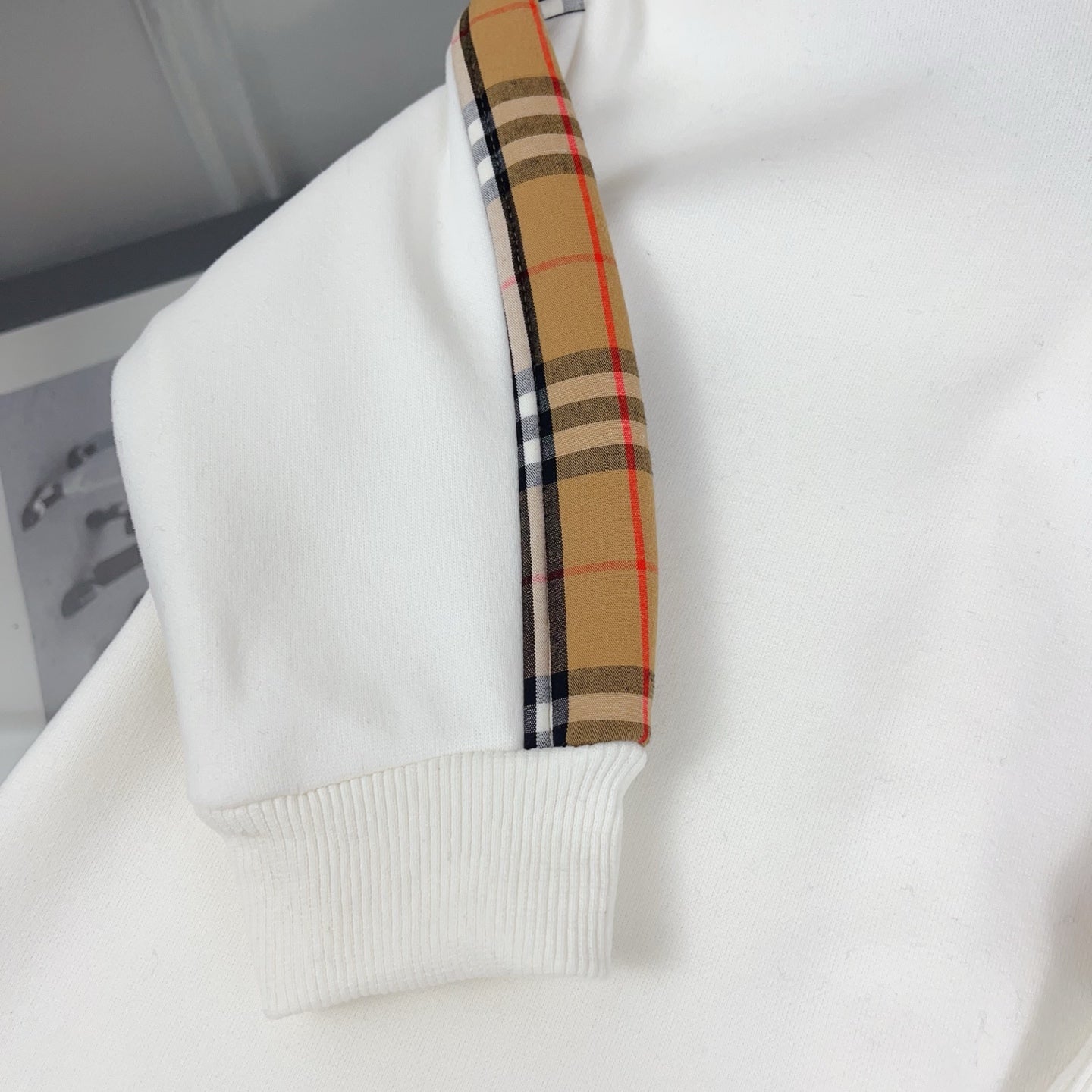 BR Monogram White Set